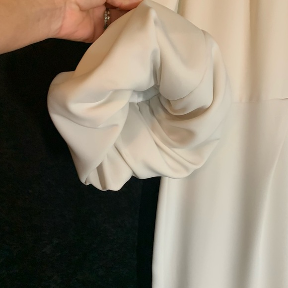 A Jackie-O kind of dress by Issue New York. - Picture 3 of 14